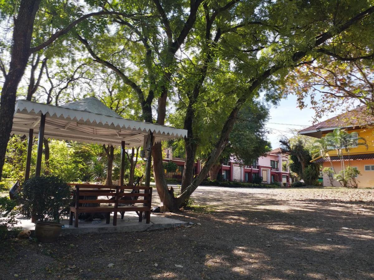 Sand Paisan Resort Pakchong Ngoại thất bức ảnh