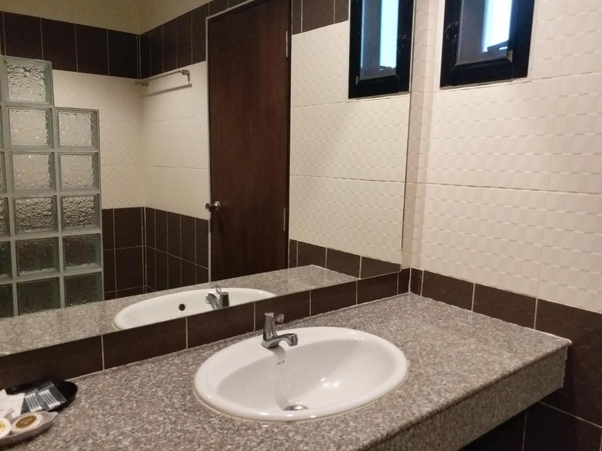 Sand Paisan Resort Pakchong Ngoại thất bức ảnh